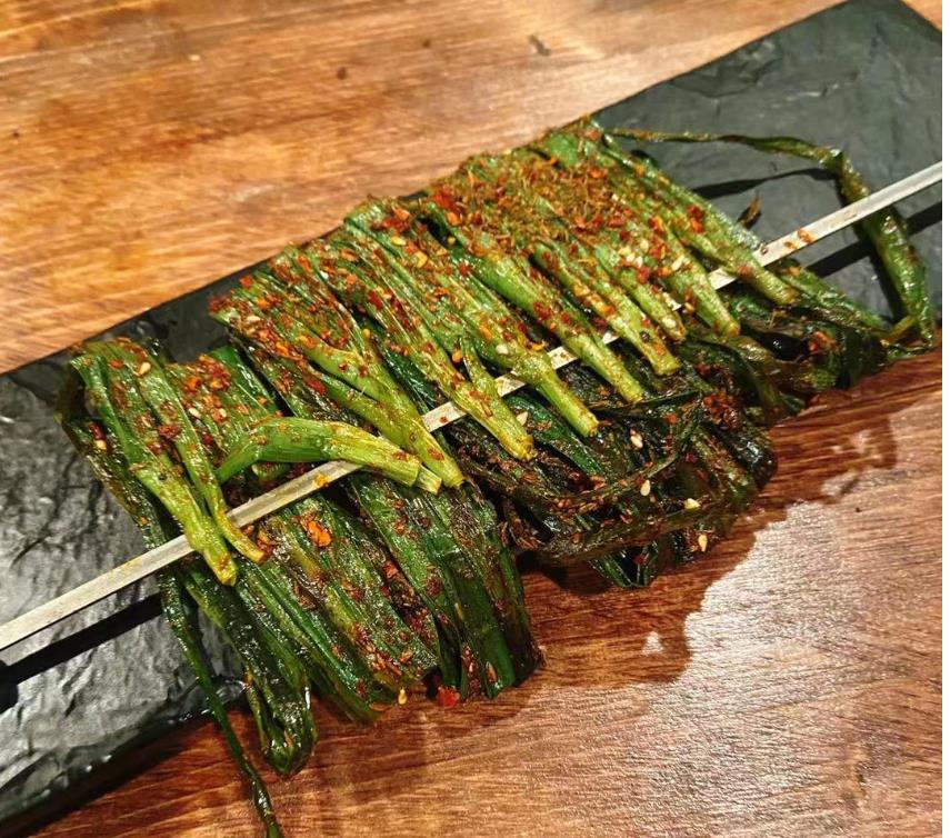 木屋烧烤 - 烤韭菜